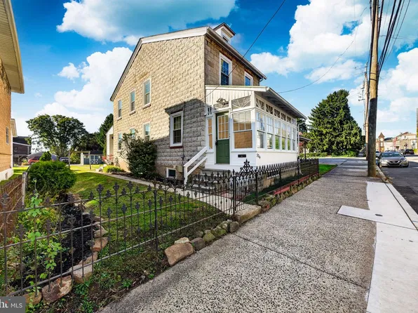 324 High St, Phoenixville, PA 19460