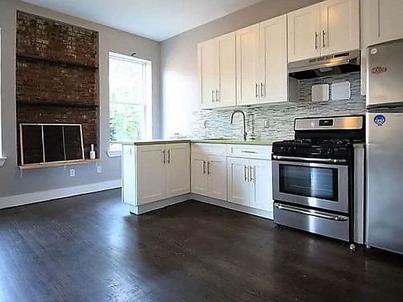 4th image of 151 Meserole St #2M