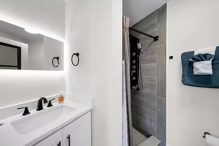 2723 SW 5th Ave — Photo 14