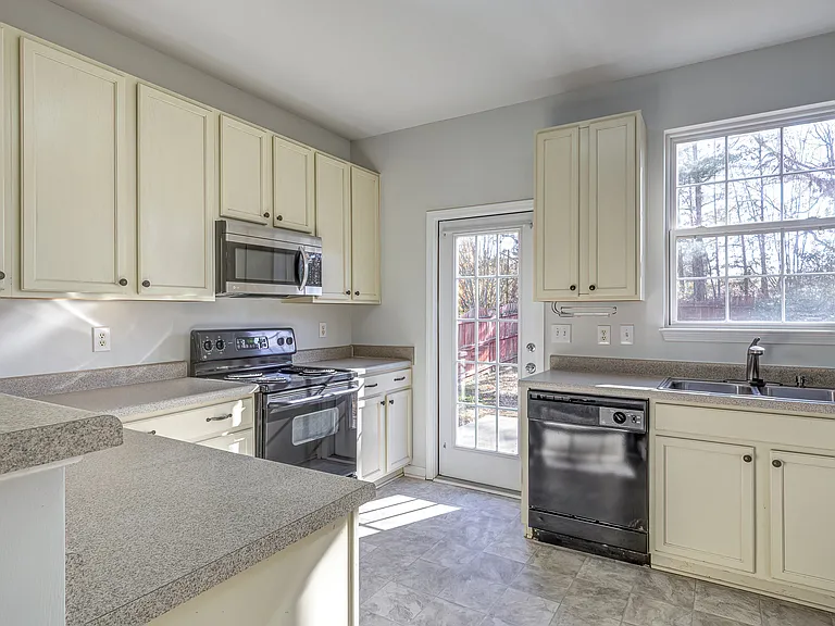 105 Otter Crest Way — Photo 13