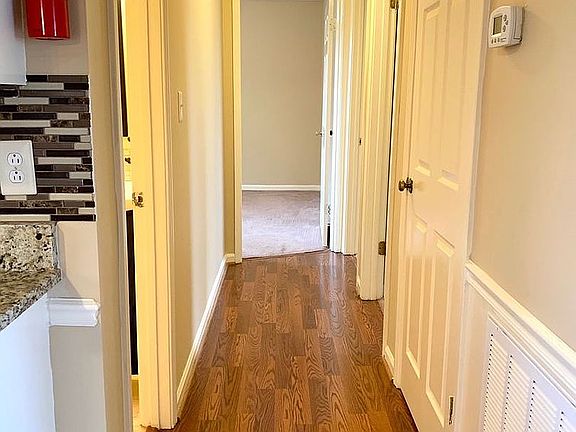 3rd image of 3396 Minor Dr