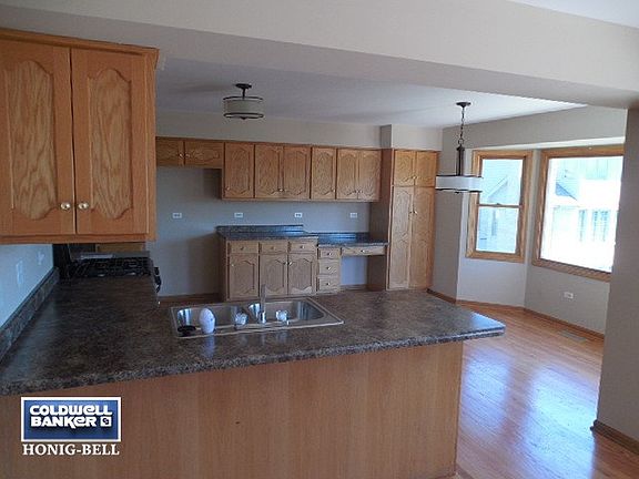 5th image of 11741 Bolton Ln