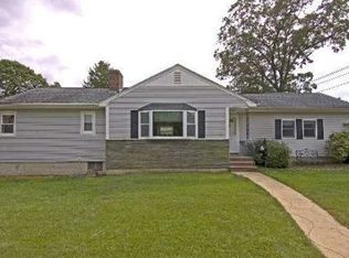 Potter Ave, Merrick, NY 11566