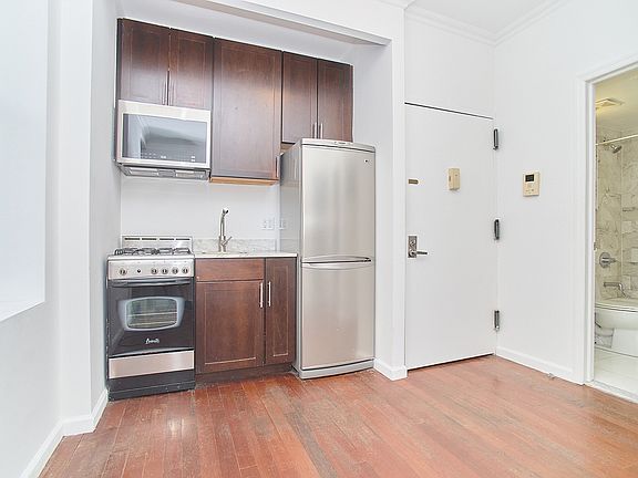 3rd image of 99 E 3rd St #3R