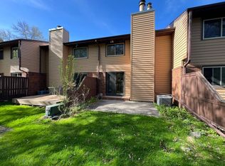 4801 Spring Cir, Minnetonka, MN 55345