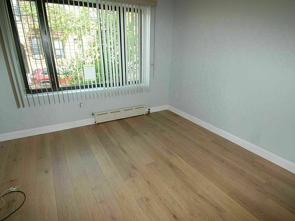 3rd image of 35-44 9th St #1A