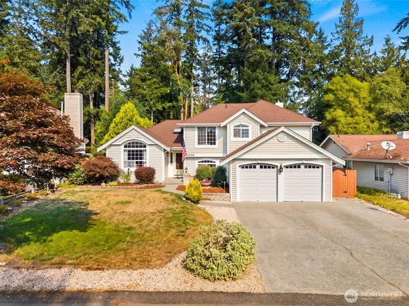 13730 Connor Loop NW, Silverdale, WA 98383