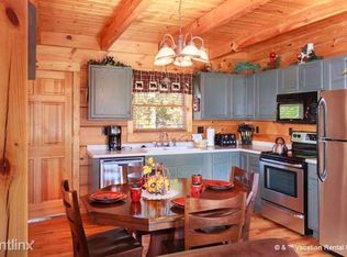 719 Topside Dr, Gatlinburg, TN 37738