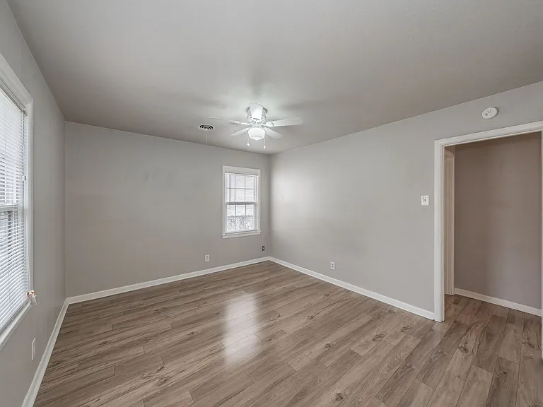5805 Aton Ave — Photo 27