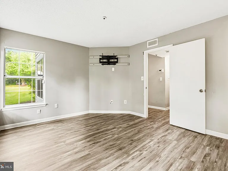 10531 Beacon Ridge Dr #13-101 — Photo 22