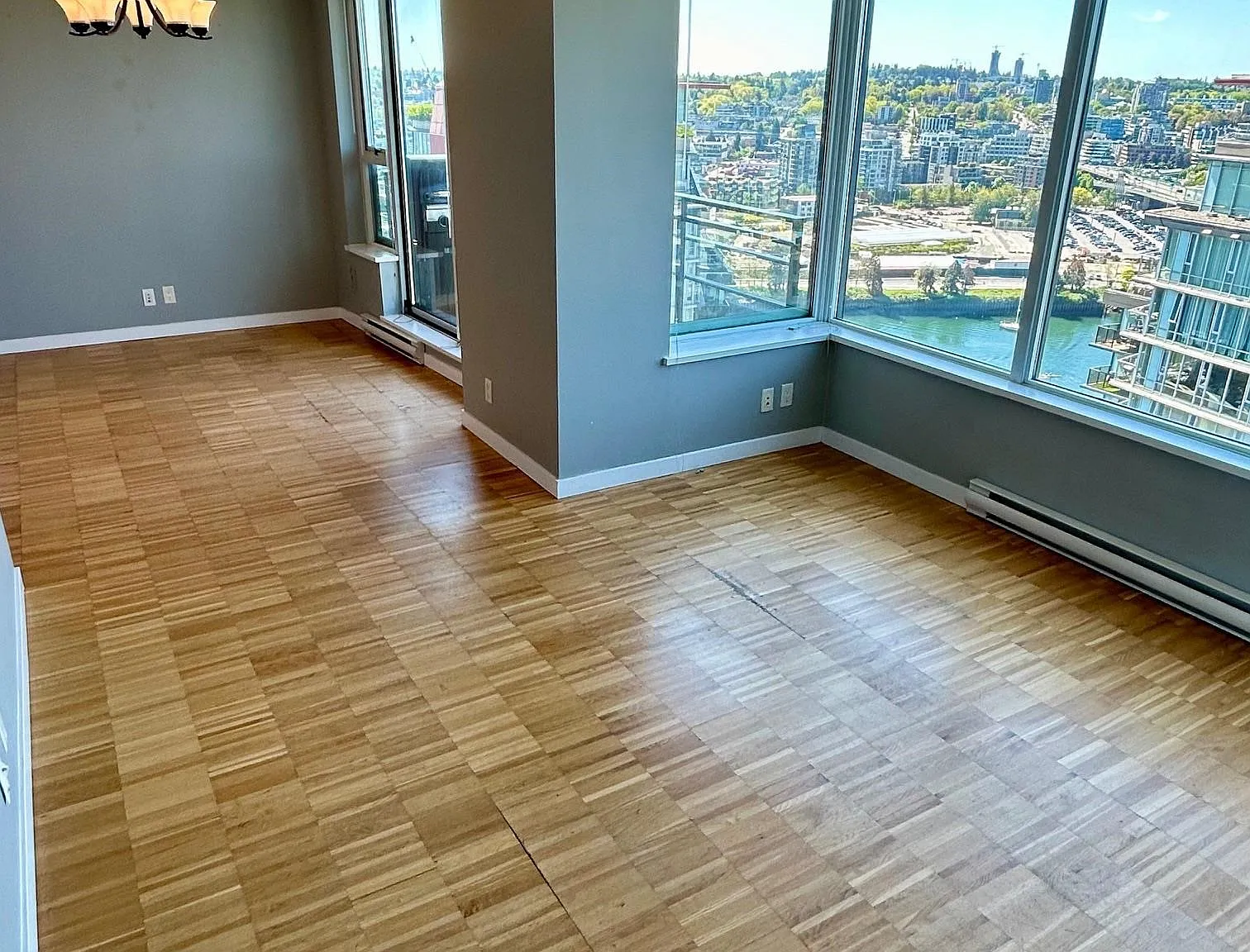 2 bed, 920 sqft, $3,750 — Photo 2