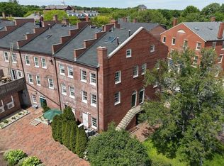 2 Elbow Ln #A, Newburyport, MA 01950