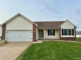 3252 Millbrook Dr, Shiloh, IL