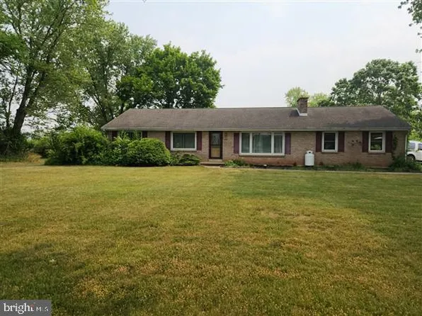 1351 Mapledale Rd, Elizabethtown, PA 17022