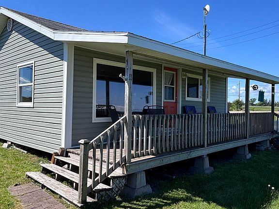 3rd image of 11 Douglas Cres
