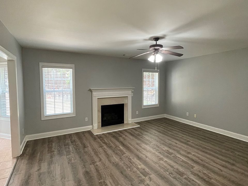 4203 Pond Edge Rd, Snellville, GA 30039 | Zillow