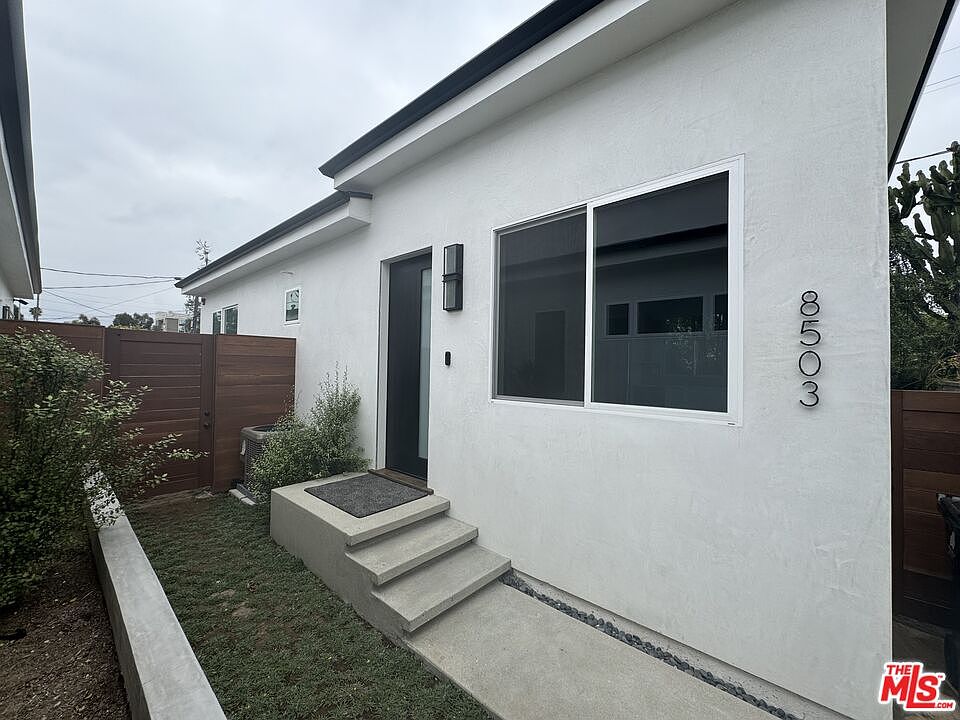 8655 Belford Ave Los Angeles Ca 90045
