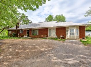 3045 Oakland Rd, Philadelphia, TN 37846