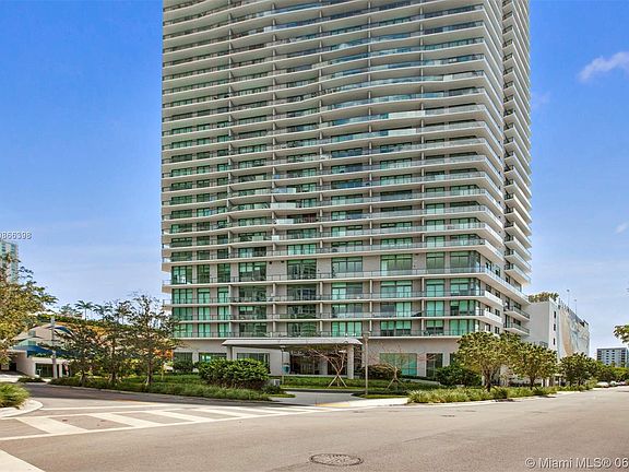 2nd image of 501 NE 31st St Unit 2210
