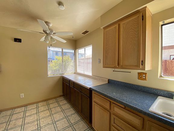 3rd image of 1208-1212 Florida St #1208