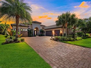 8678 Amour Ct, Naples, FL 34119