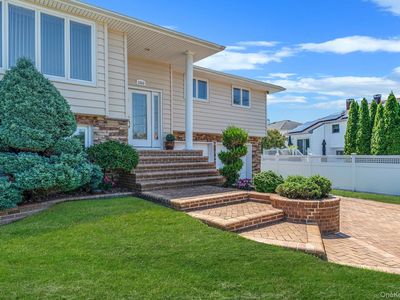 2468 Riviera Lane, Bellmore, NY, 11710