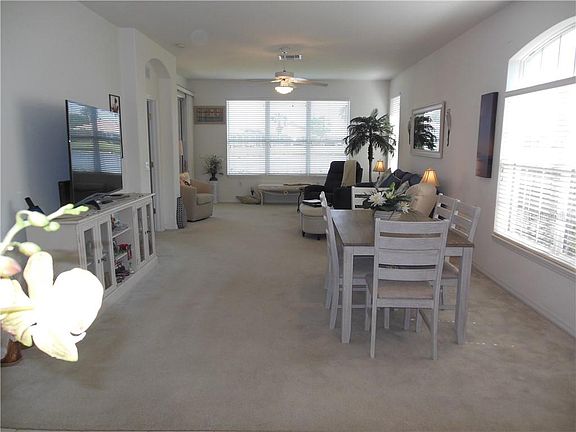 3rd image of 4882 Whispering Oaks Dr