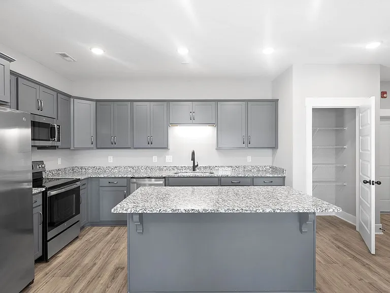 330 Academy Ave #X6 — Photo 9