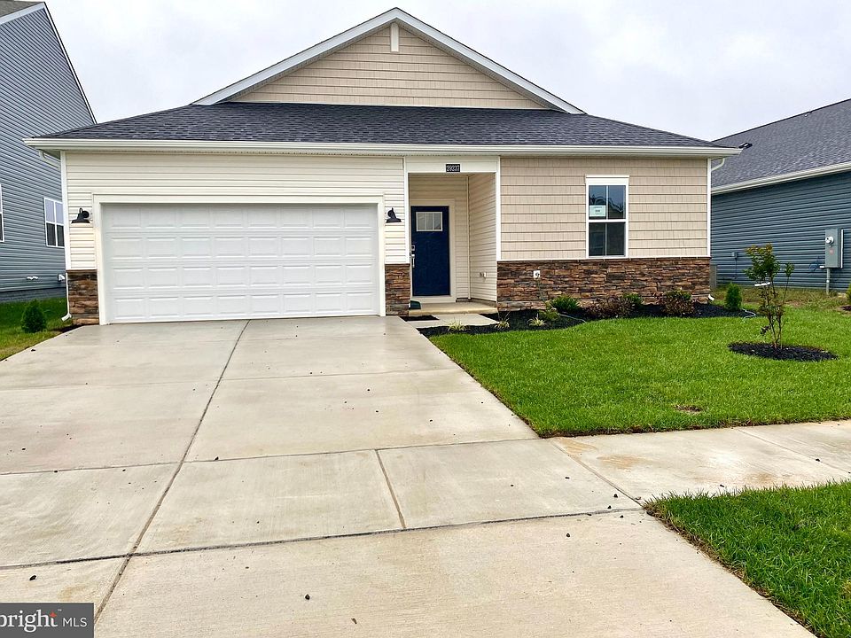 1st image of 29237 Oxford Dr