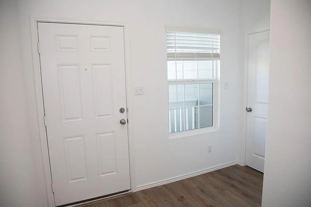 4 bed, 1627 sqft, $1,750 — Photo 4