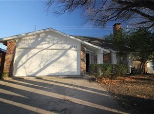 2322 Montclair Cir, Carrollton, TX 75007