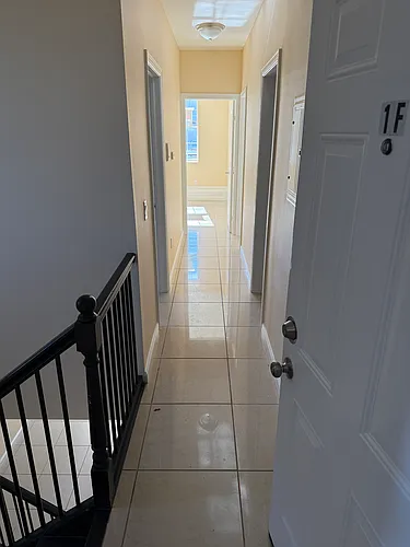 183 Thorne St Photo 1