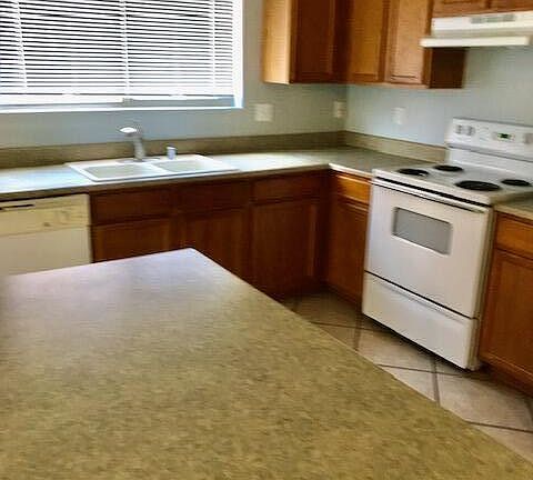 4th image of 15646 W Maui Ln