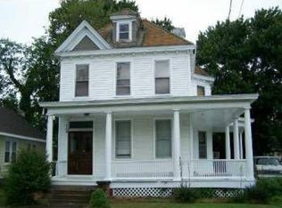 112 S Curry St, Hampton, VA 23663