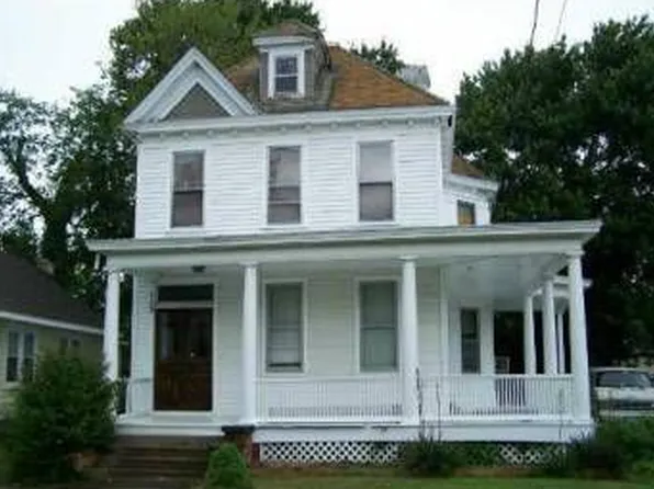 112 S Curry St, Hampton, VA 23663