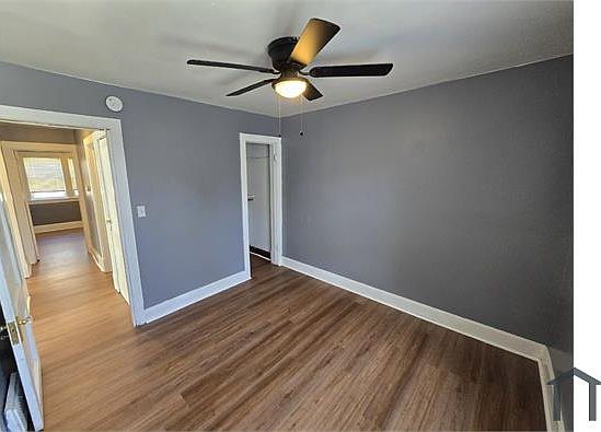 2nd image of 3371B N Richards St