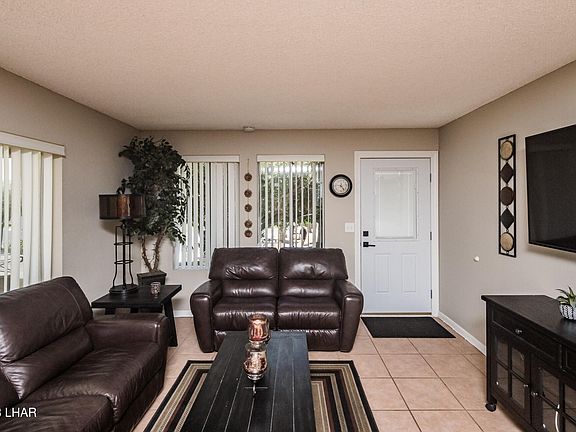3rd image of 1757 Los Lagos Dr Unit A
