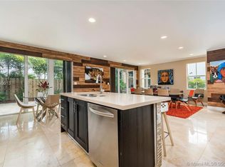 10480 NW 69th Ter, Doral, FL 33178