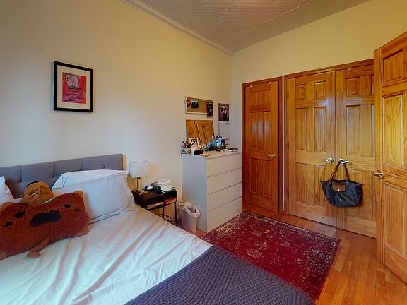 5th image of 301 E 85th St APT 8