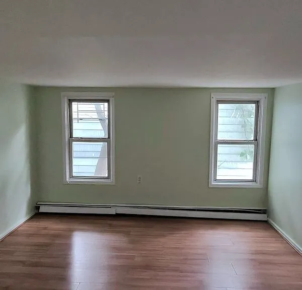 826 S Clinton Ave #B — Photo 2
