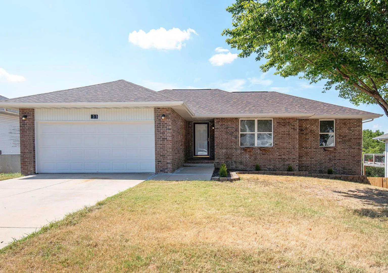 4 Bedroom | 3 Bathroom | 2 Car Garage| Springfield MO | Basement! | Fenced Backyard! — Photo 1