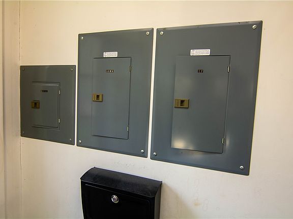 5th image of 1 Hudson St