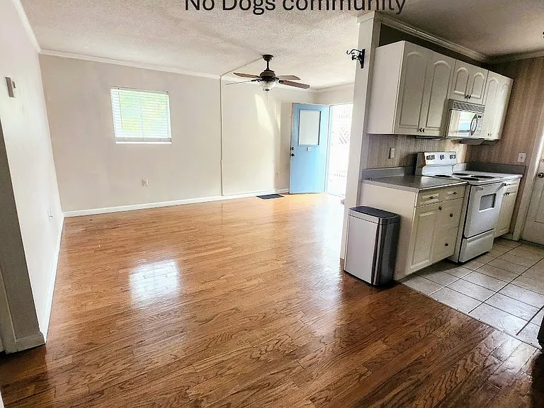 320 Lakeview St — Photo 7