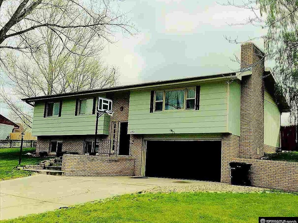 1st image of 171 Hillcrest Dr