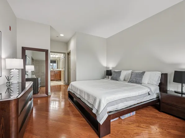 7400 River Road image 11 of 30