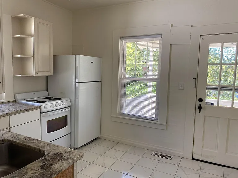 133 Broad St — Photo 16