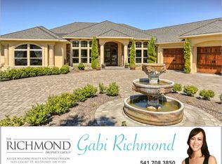 111 Monterey Dr, Medford, OR