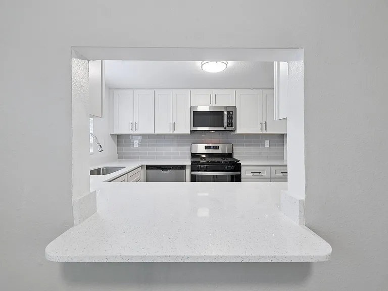The Park at Chesterfield Apartment Homes — Photo 5