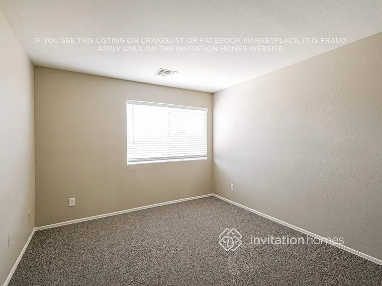 15324 W Watson Ln — Photo 12