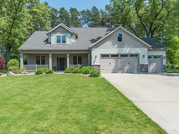 1825 Toscana St, Kalamazoo, MI 49009